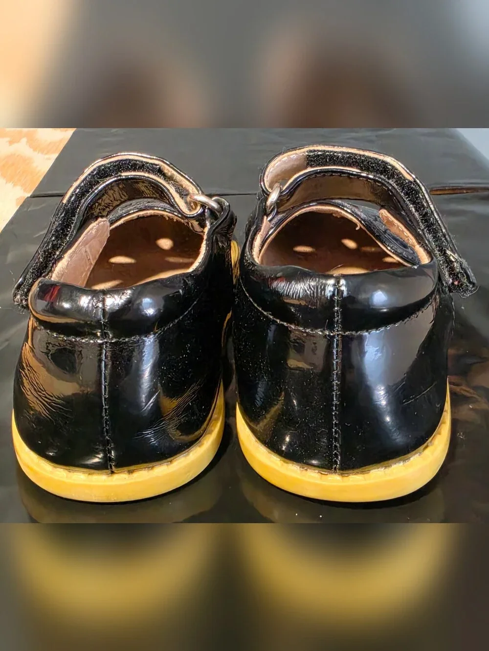Livie & Luca Black Patent Leather Floral Cutout Mary Jane Shoes Girl's Size 7